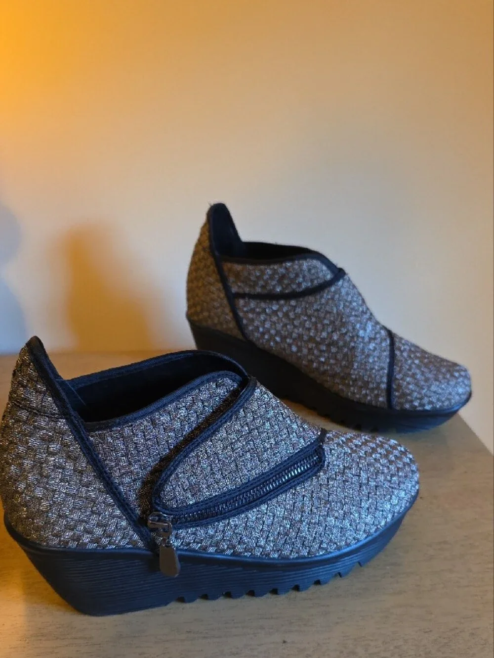 bernie mev. Metallic Woven Wedge Slip-On in Gold and Black